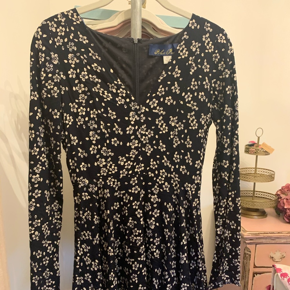 Long sleeve black floral sun dress!